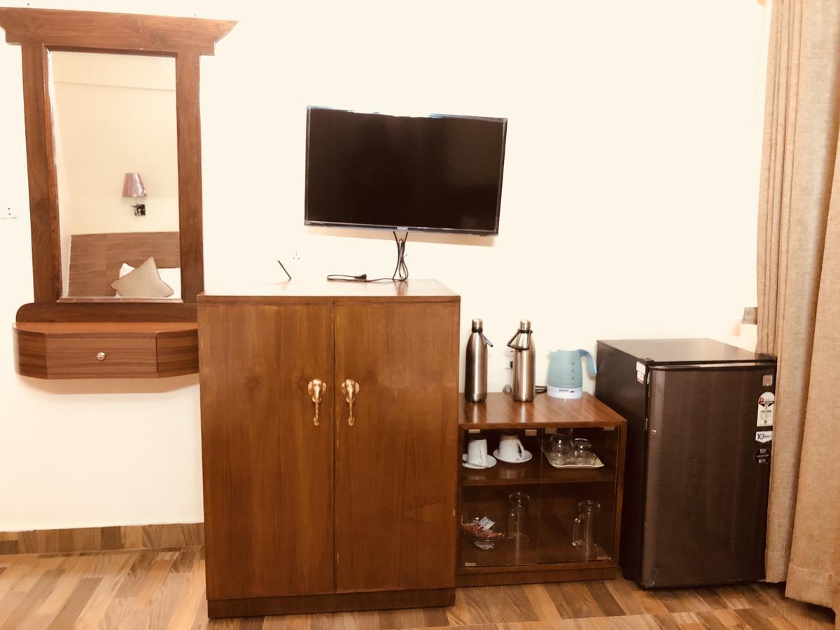 Hotel Guru Pokhara Extérieur photo