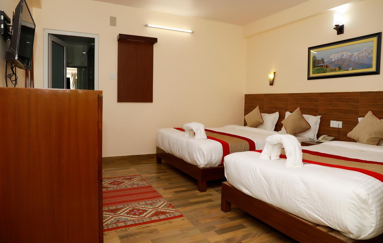 Hotel Guru Pokhara Extérieur photo