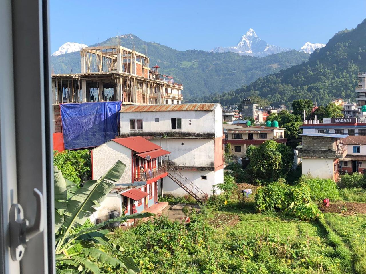 Hotel Guru Pokhara Extérieur photo