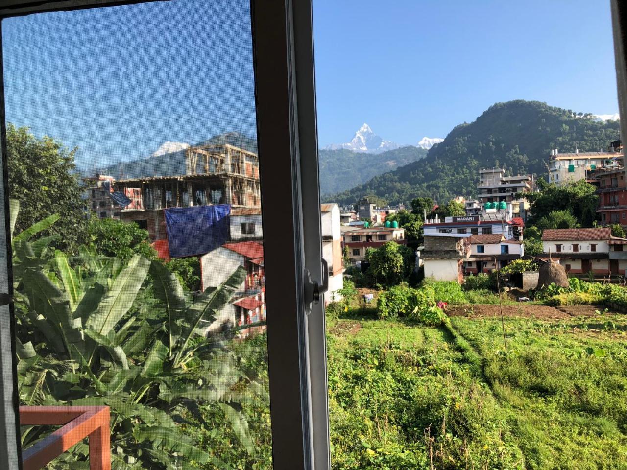 Hotel Guru Pokhara Extérieur photo