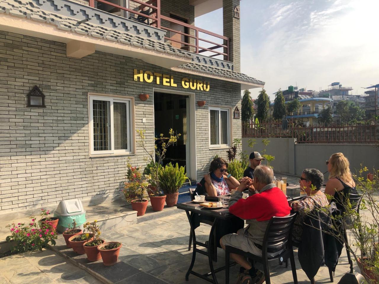 Hotel Guru Pokhara Extérieur photo