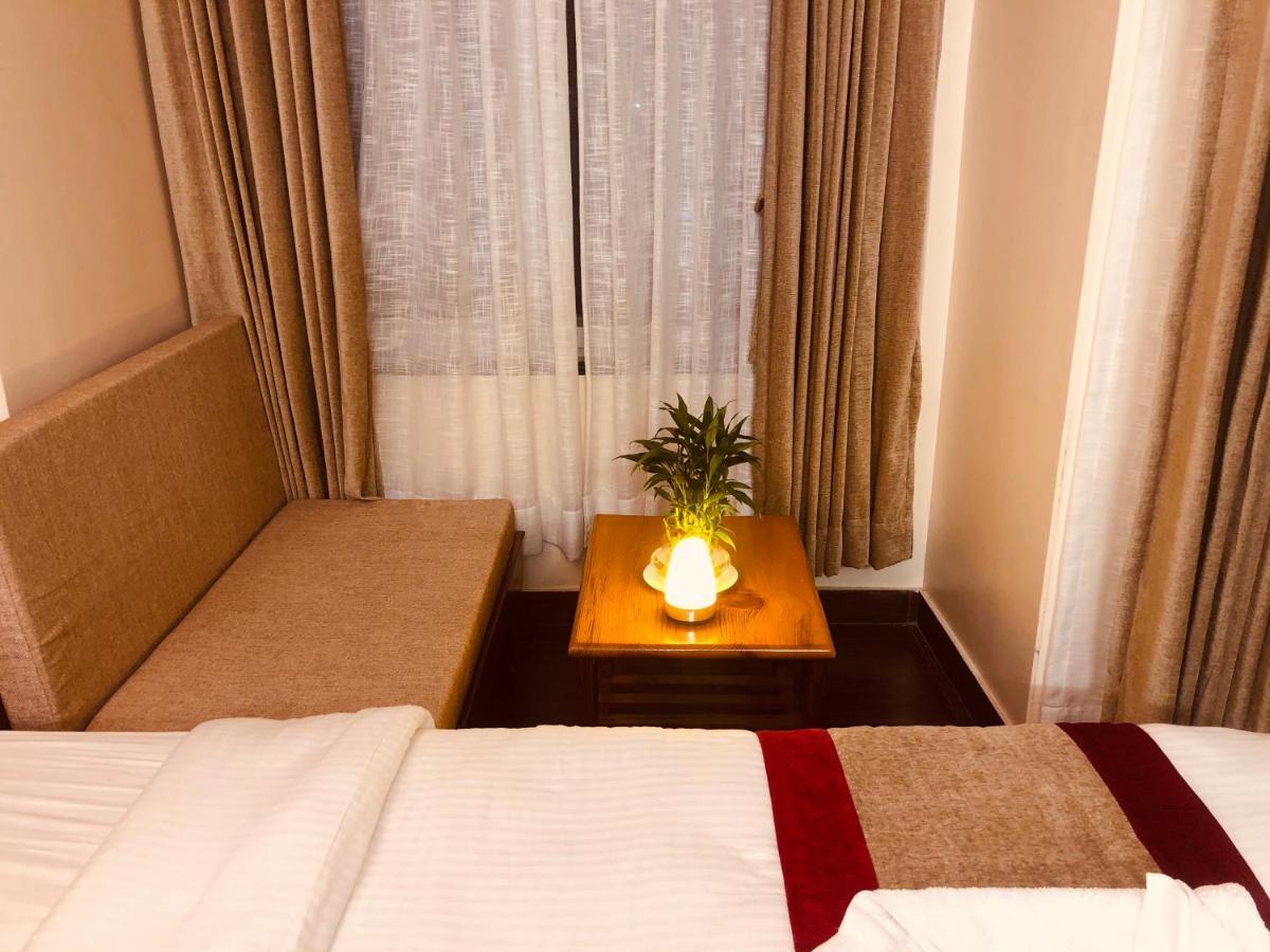 Hotel Guru Pokhara Extérieur photo