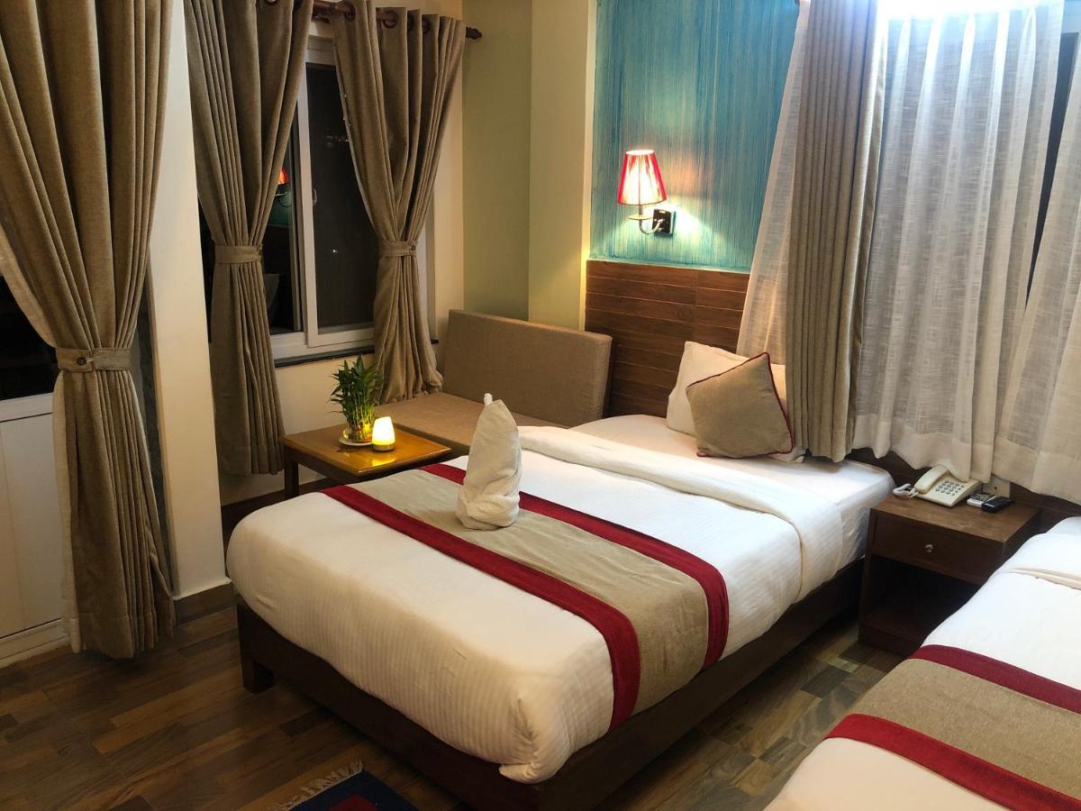 Hotel Guru Pokhara Extérieur photo
